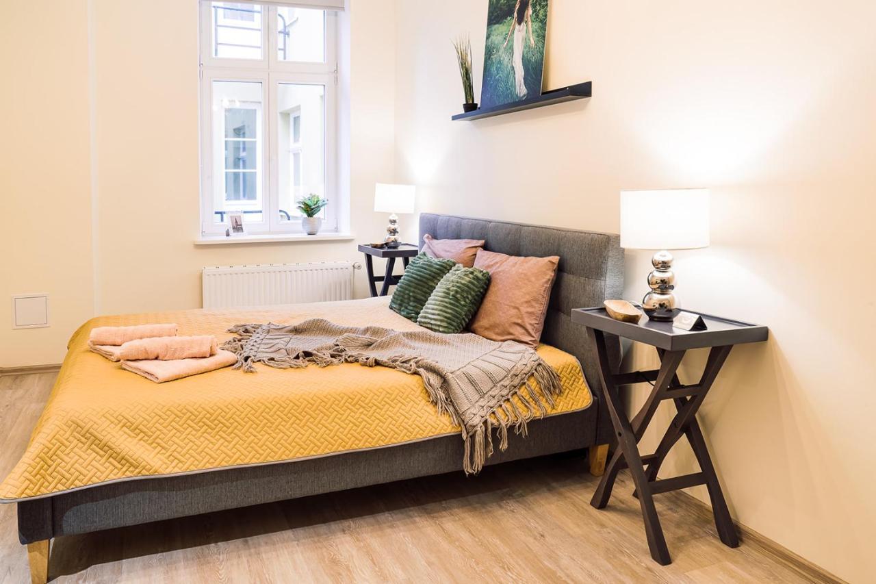 Appartamento Morrison Apartment/15 Guests/7bedrooms/riga Old Town *