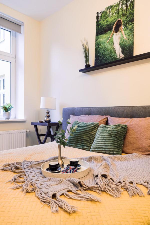 Morrison Apartment/15 Guests/7bedrooms/riga Old Town Appartamento