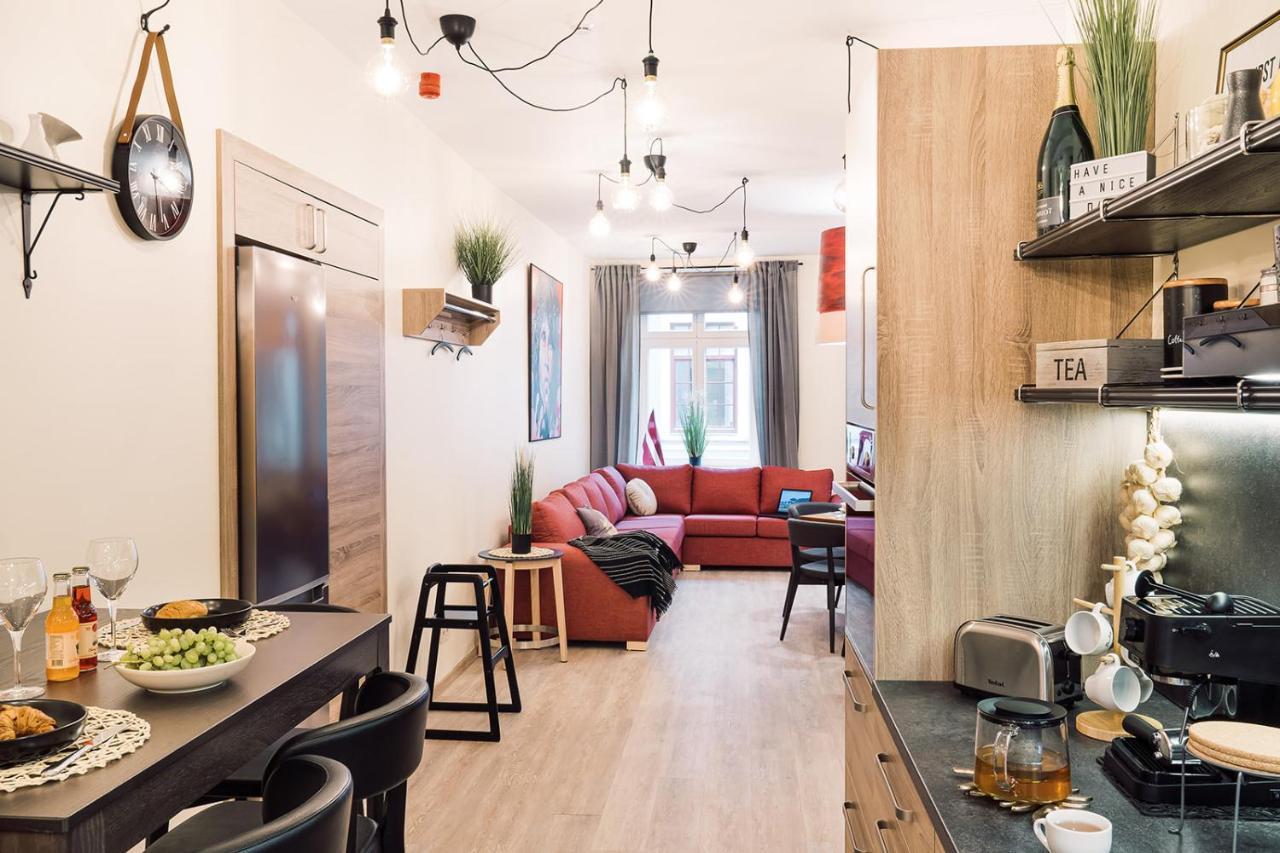 Appartamento Morrison Apartment/15 Guests/7bedrooms/riga Old Town Riga