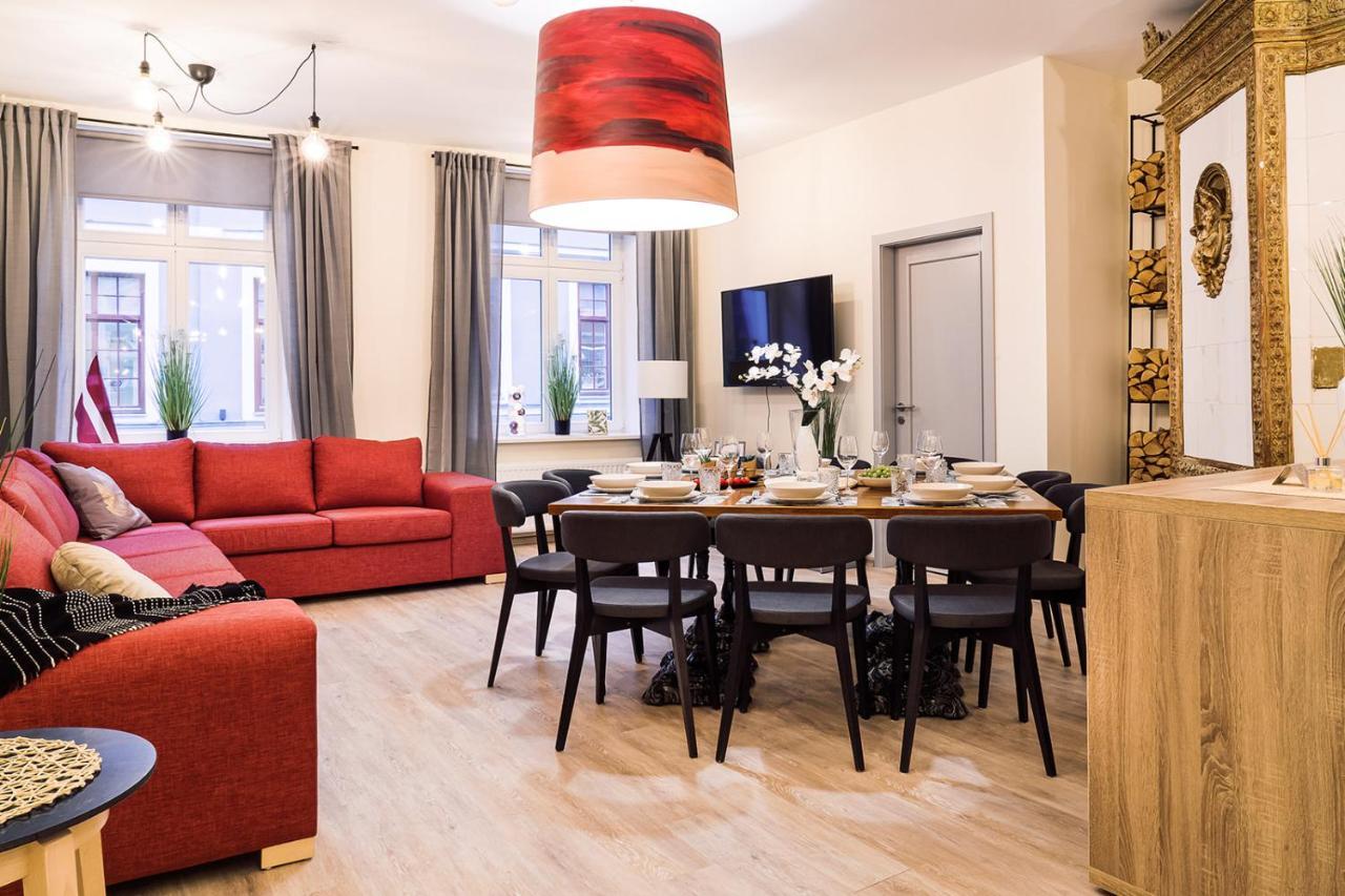 Appartamento Morrison Apartment/15 Guests/7bedrooms/riga Old Town Riga