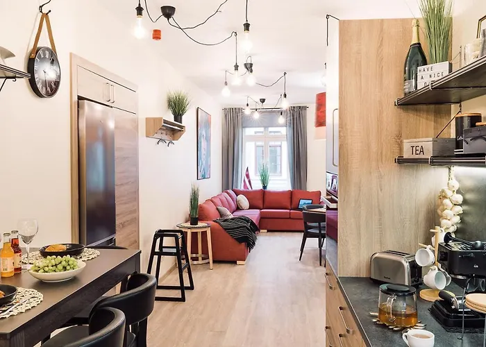 Morrison Apartment/15 Guests/7Bedrooms/Riga Old Town