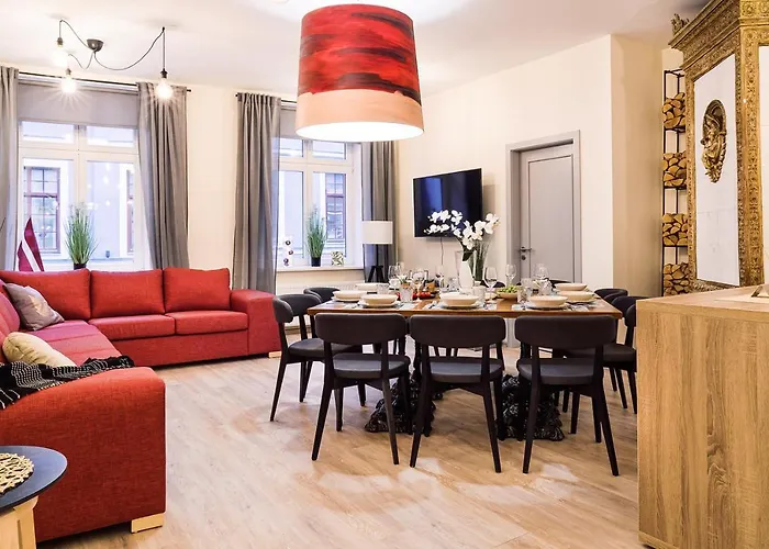 Morrison Apartment/15 Guests/7Bedrooms/Riga Old Town